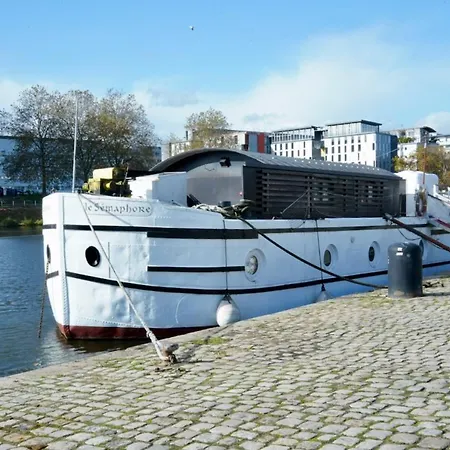 Peniche Le Semaphore * Nantes